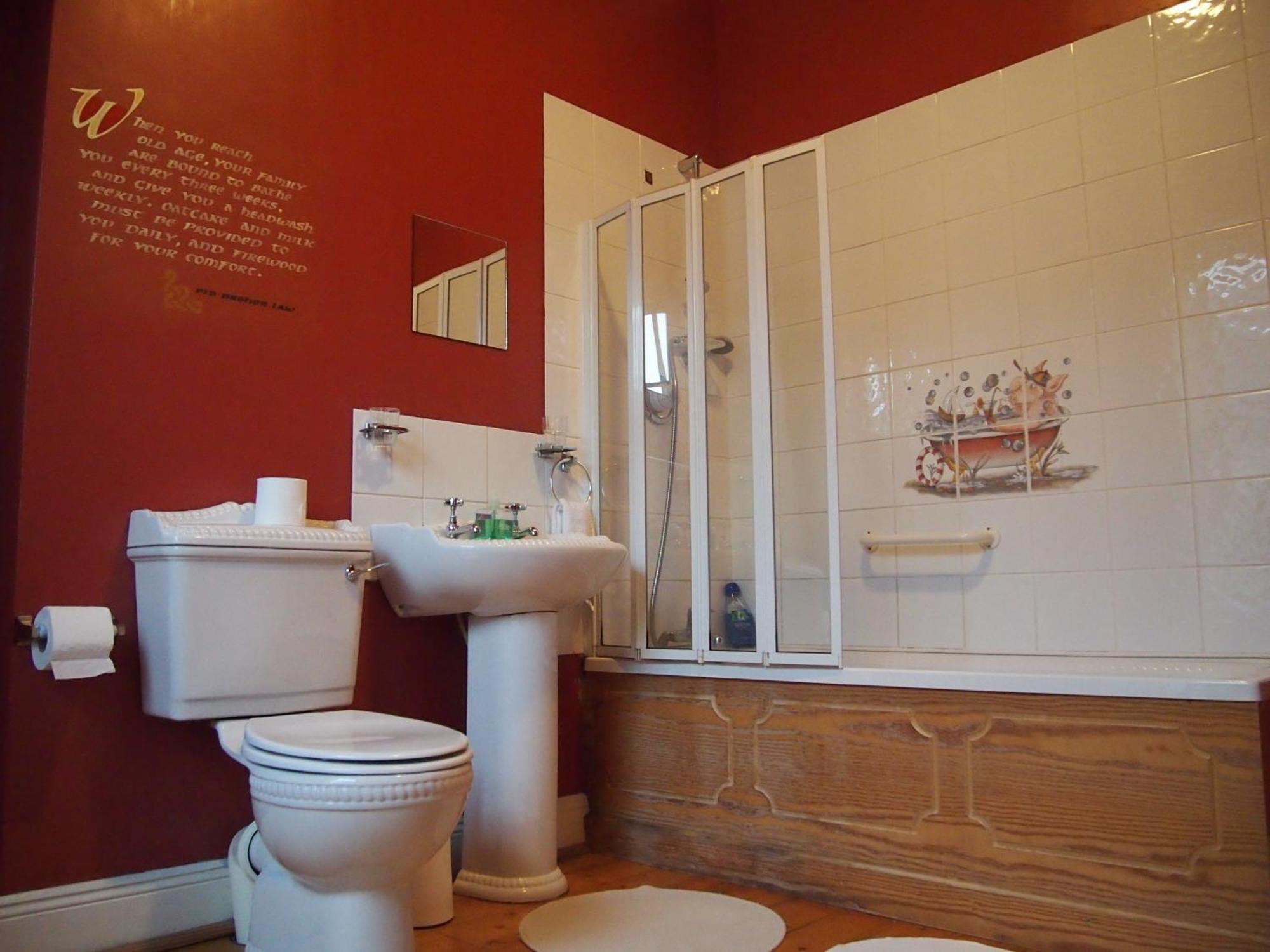 Cashel Town Center Inn 部屋 写真